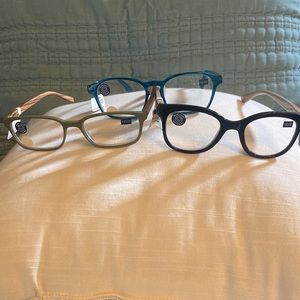 3pair of +2.00 reading glasses by Peepers